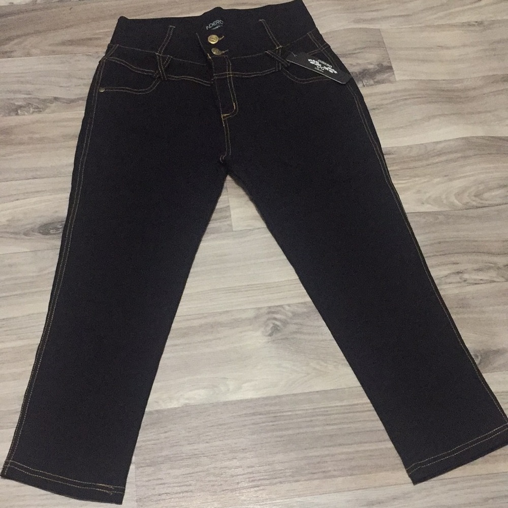 ⭐️Indero Strechable Elastic Bad Waist Capre⭐️